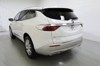 2022 Buick Enclave Essence