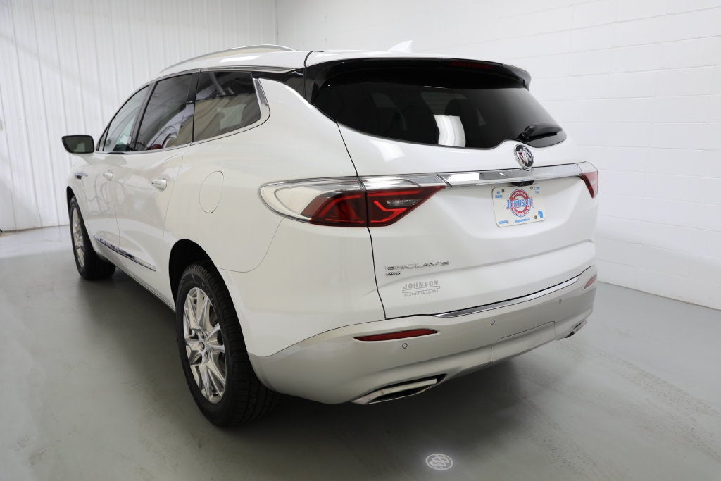 2022 Buick Enclave Essence