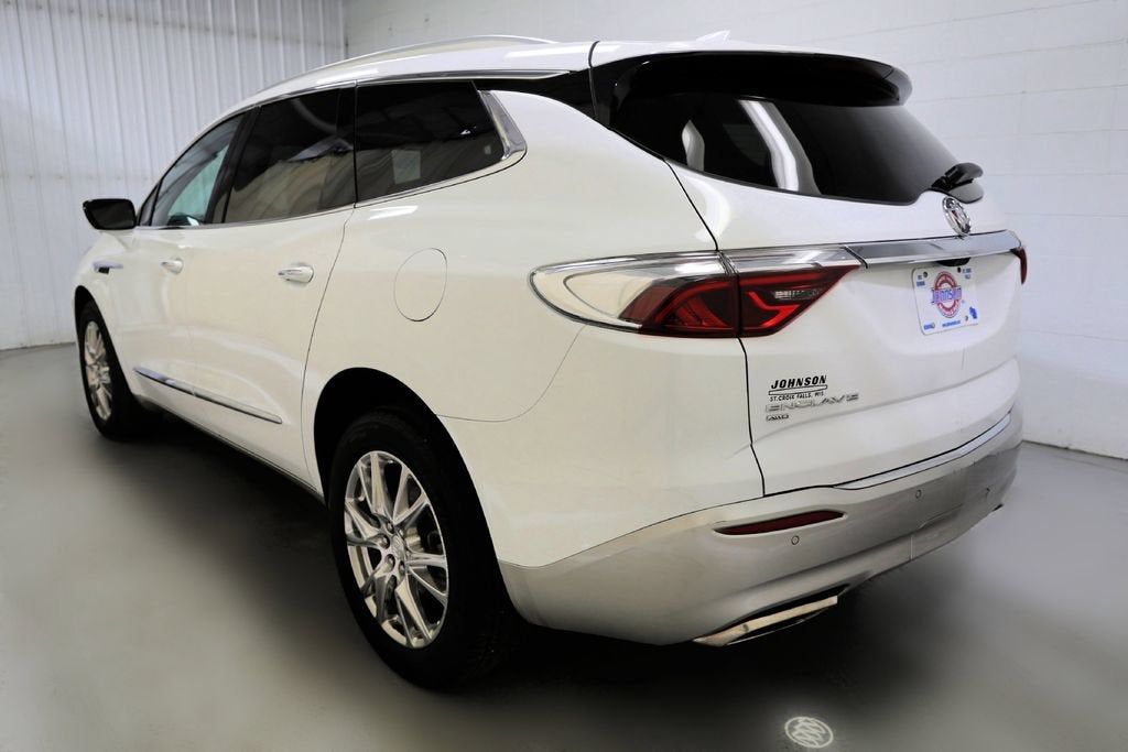 2022 Buick Enclave Essence