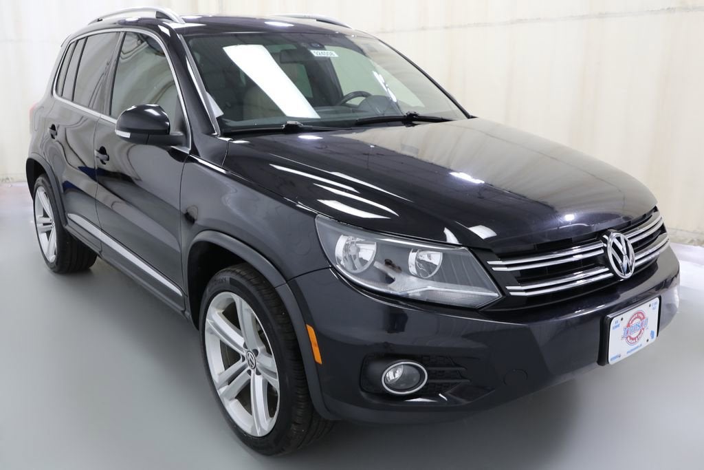 2016 Volkswagen Tiguan R-Line