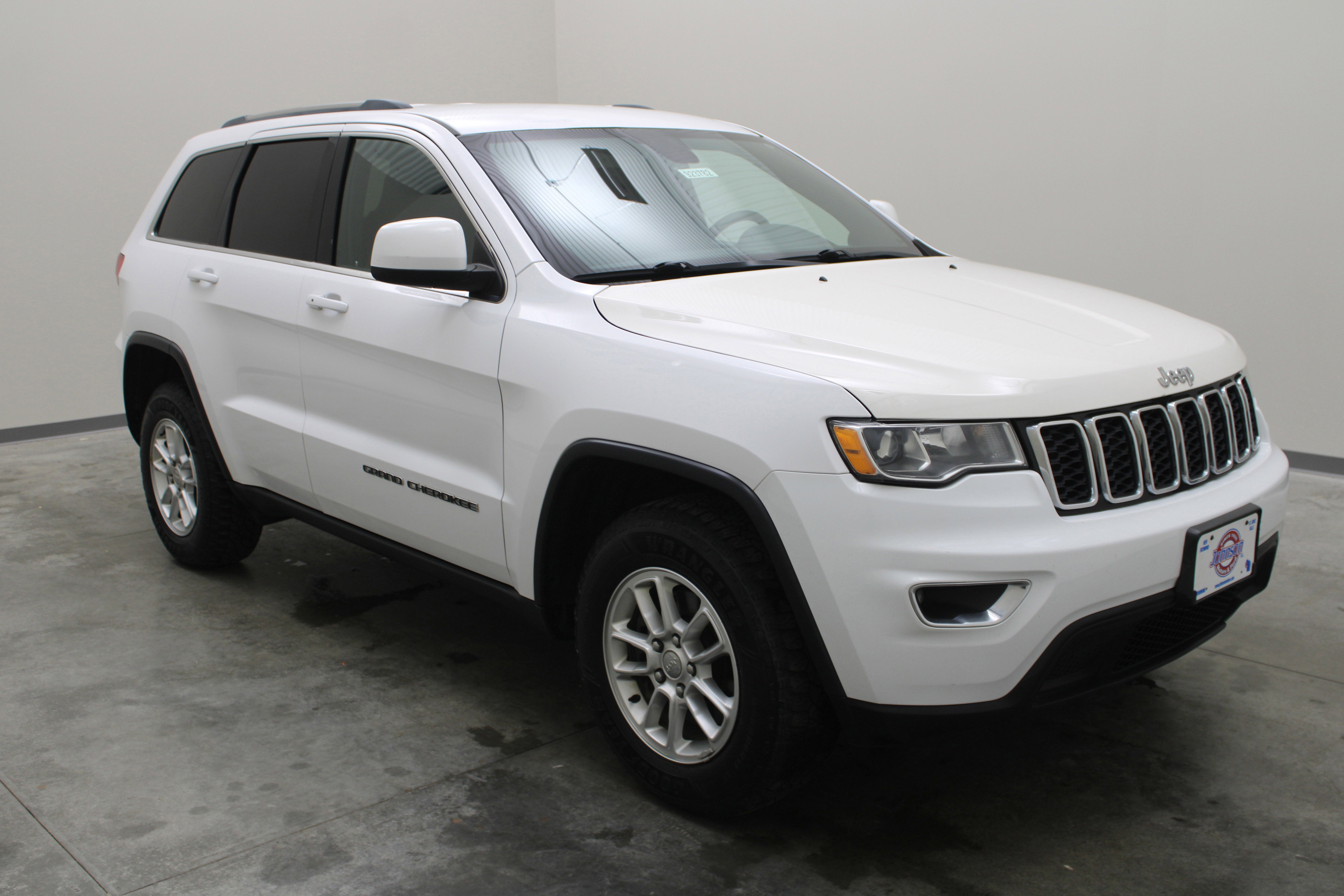 2018 Jeep Grand Cherokee Laredo E
