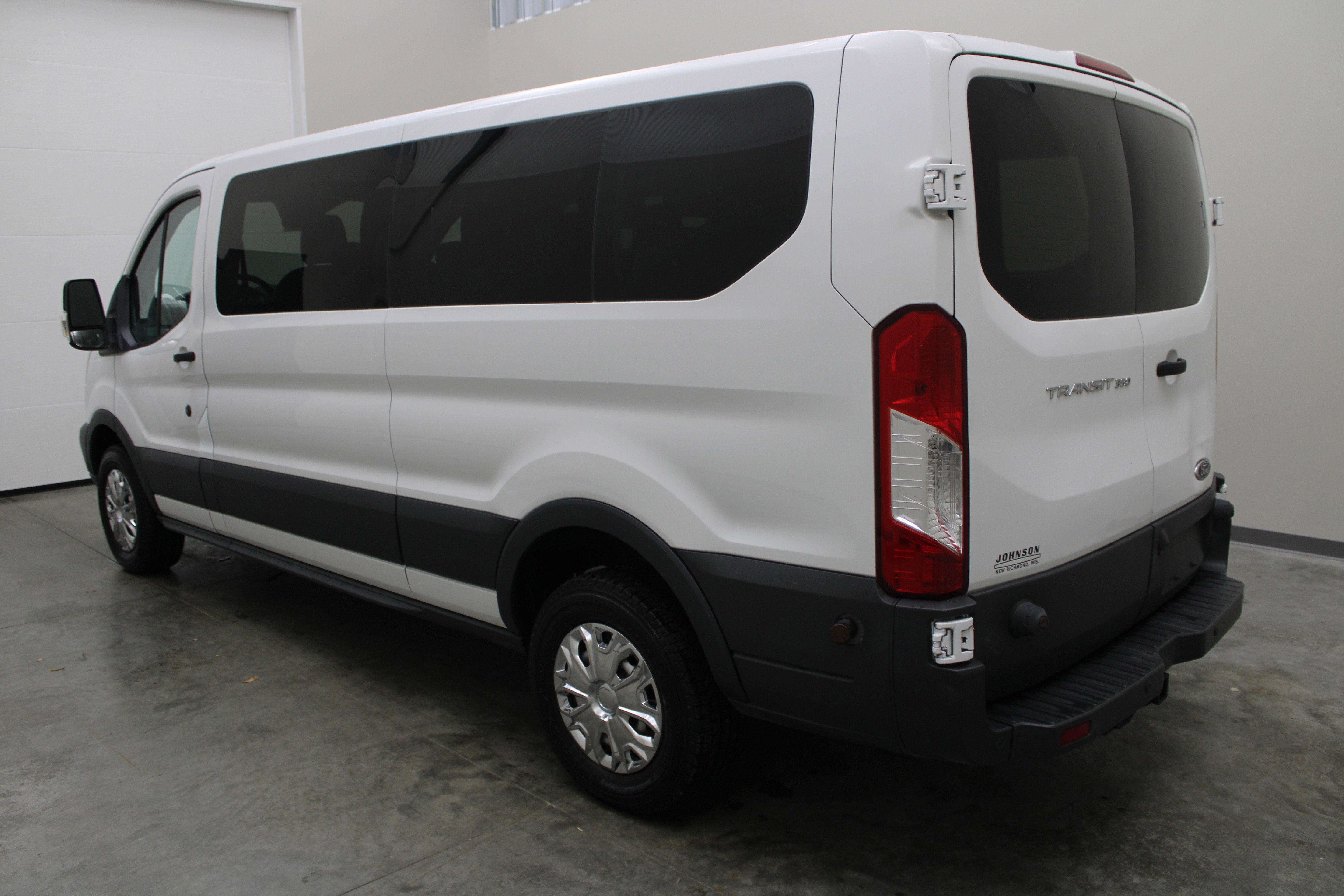 2017 Ford Transit Wagon XL