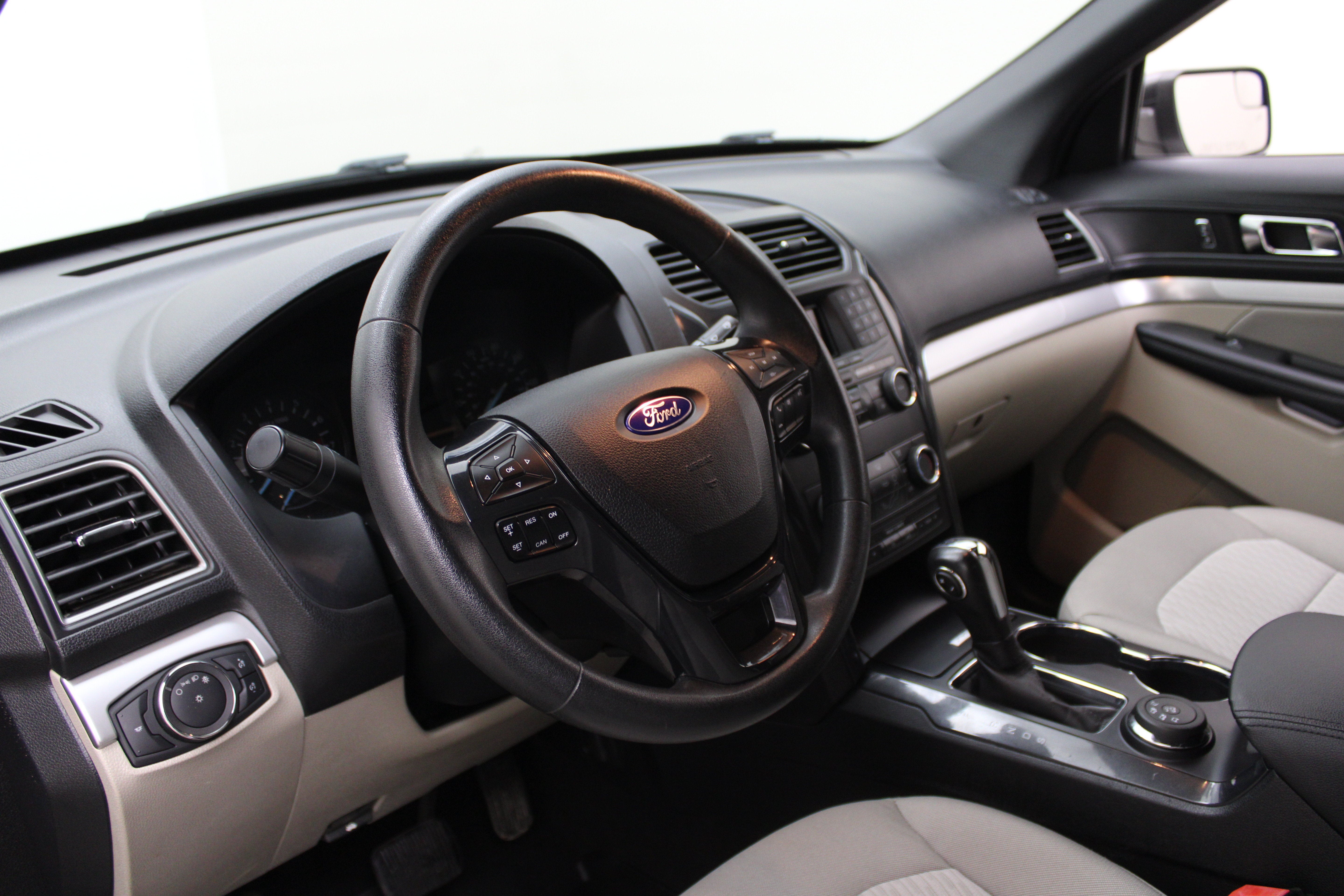 2018 Ford Explorer Base