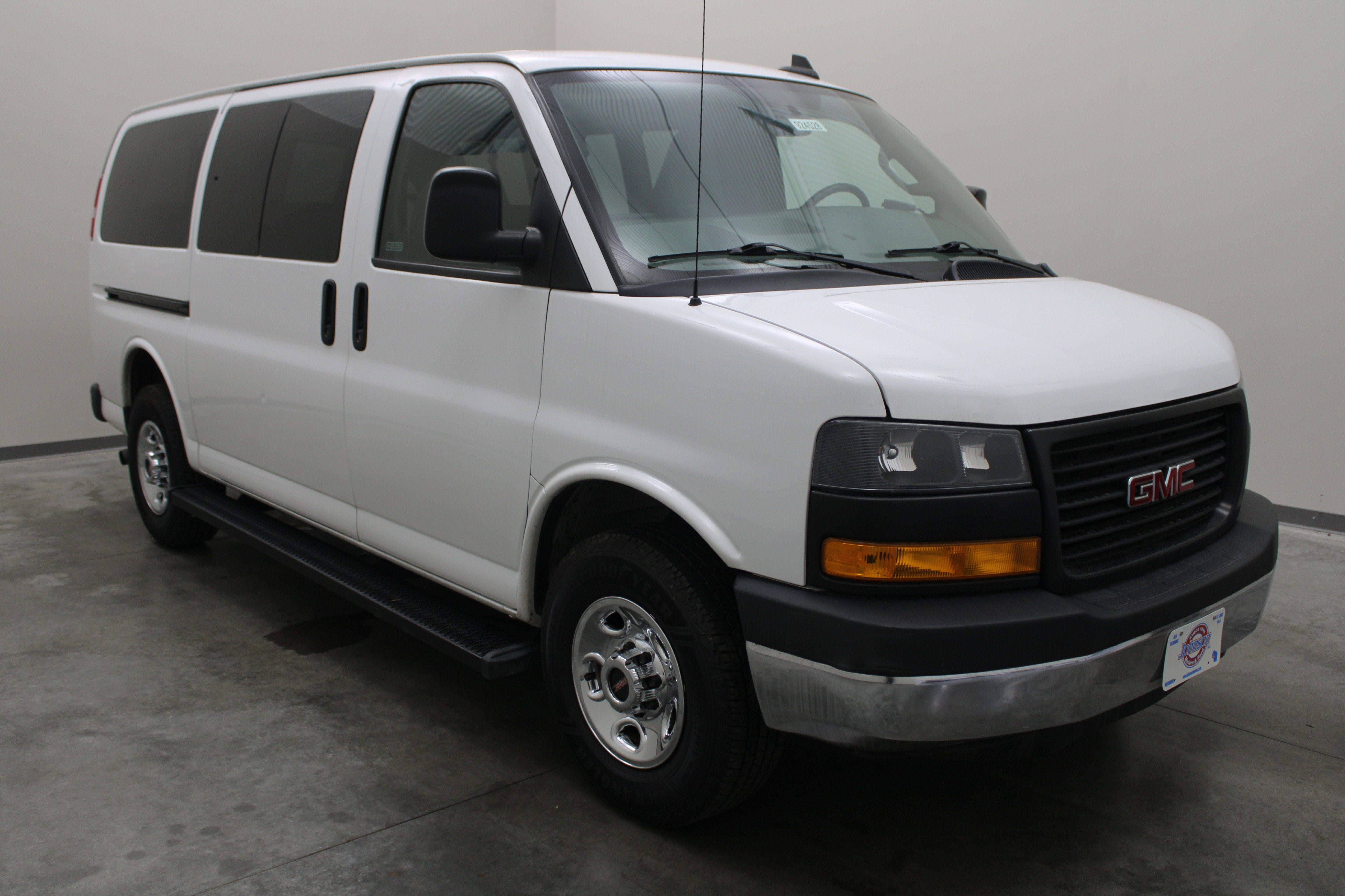 2020 GMC Savana Passenger LS