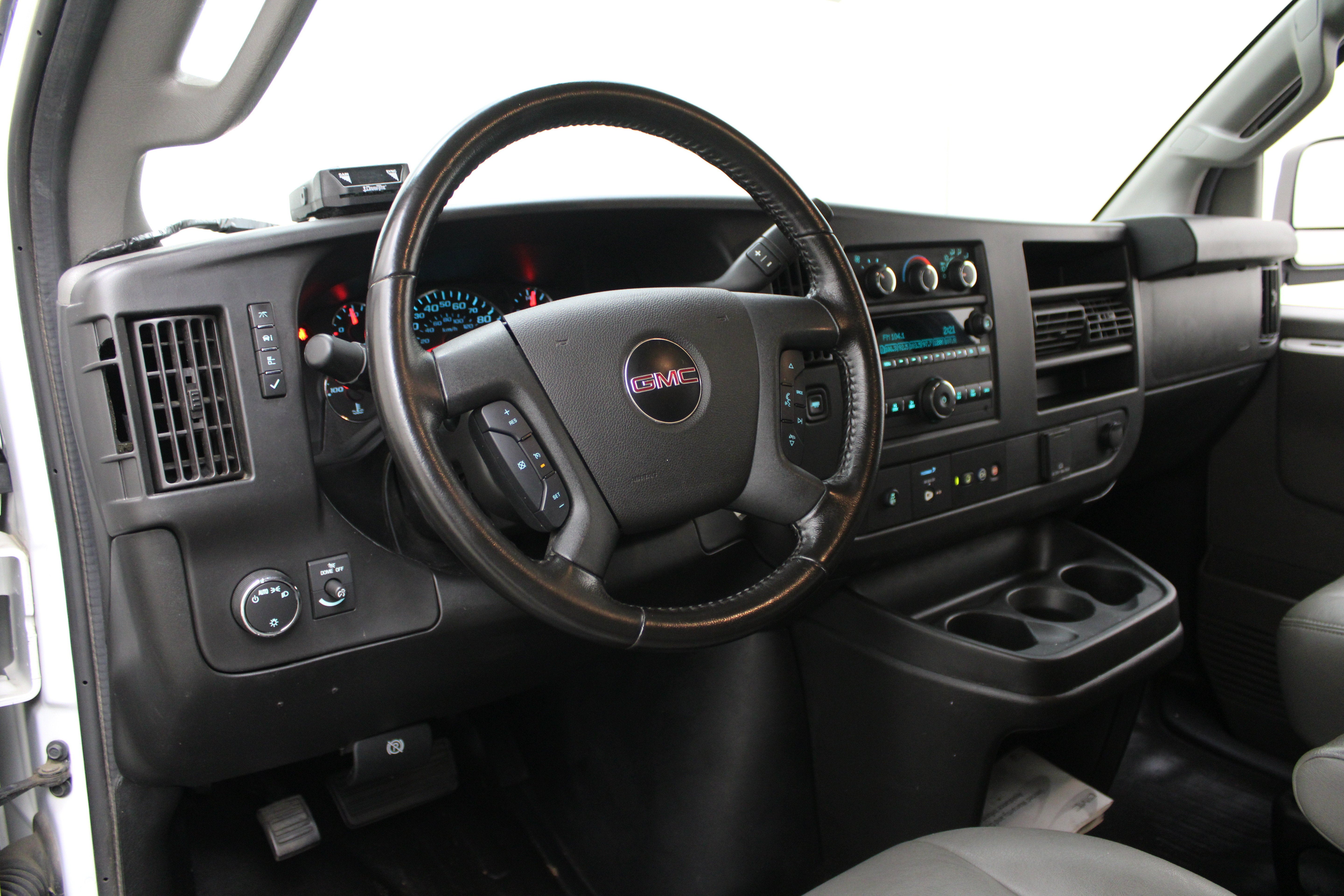 2020 GMC Savana Passenger LS