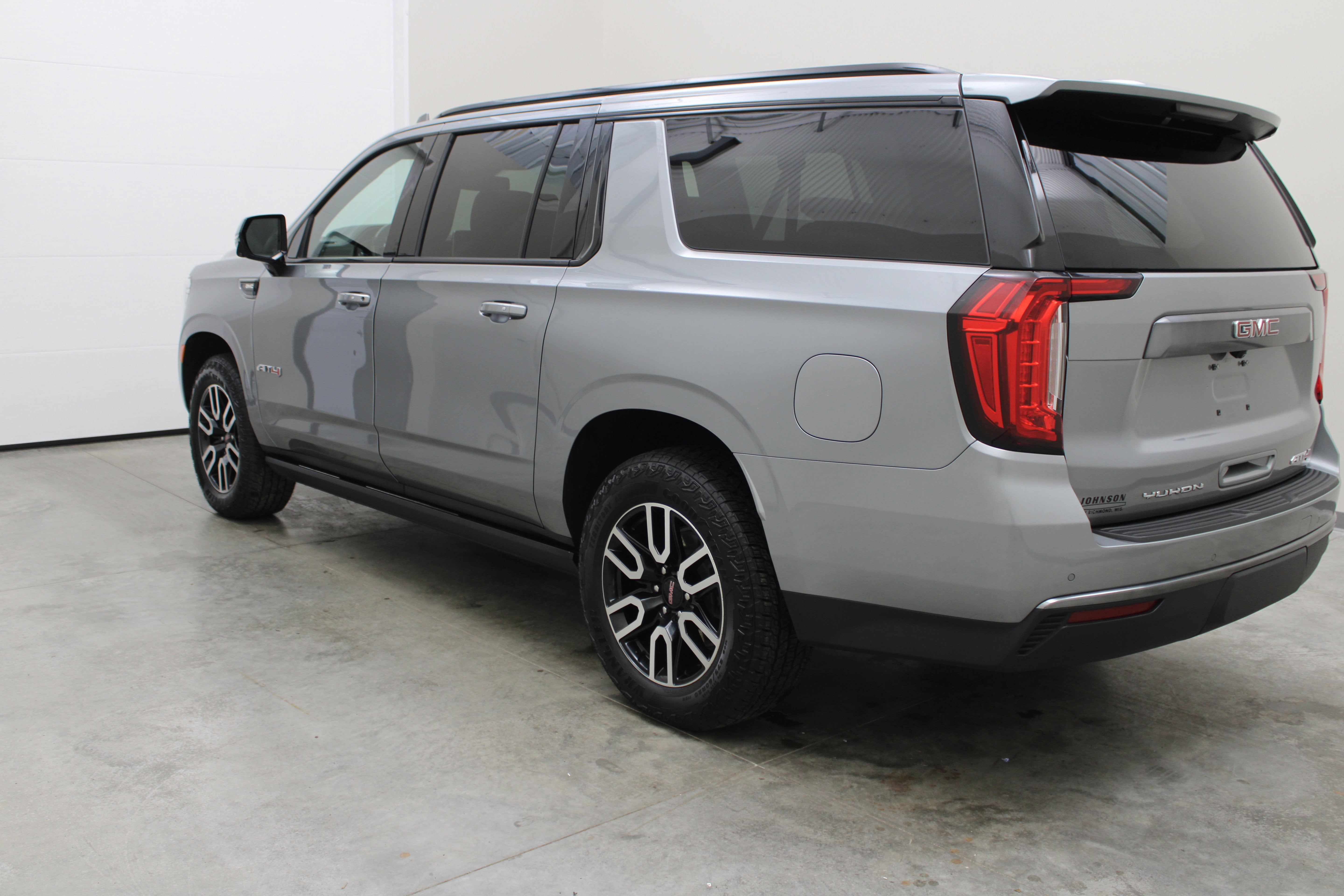 2023 GMC Yukon XL AT4