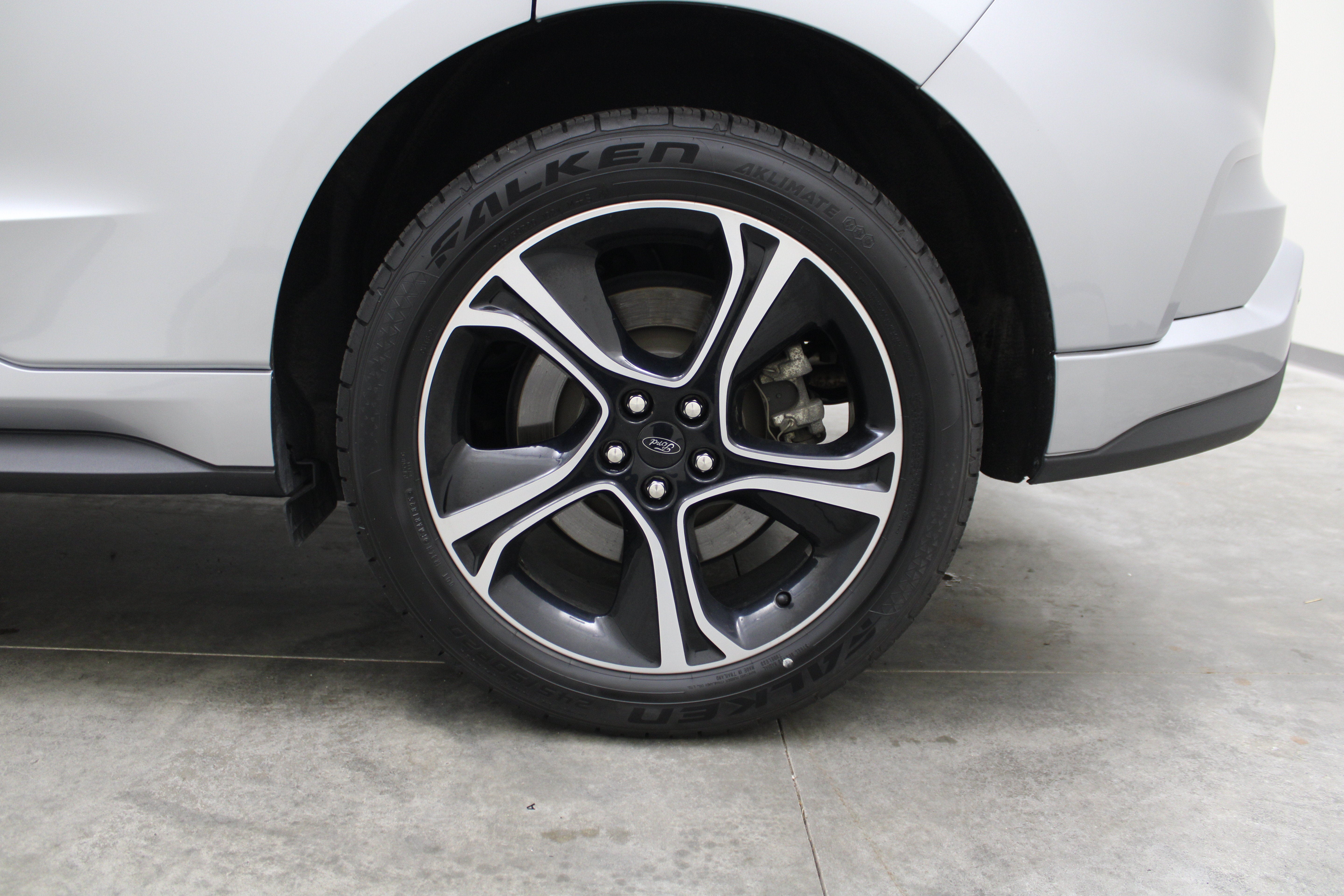 2022 Ford Edge ST