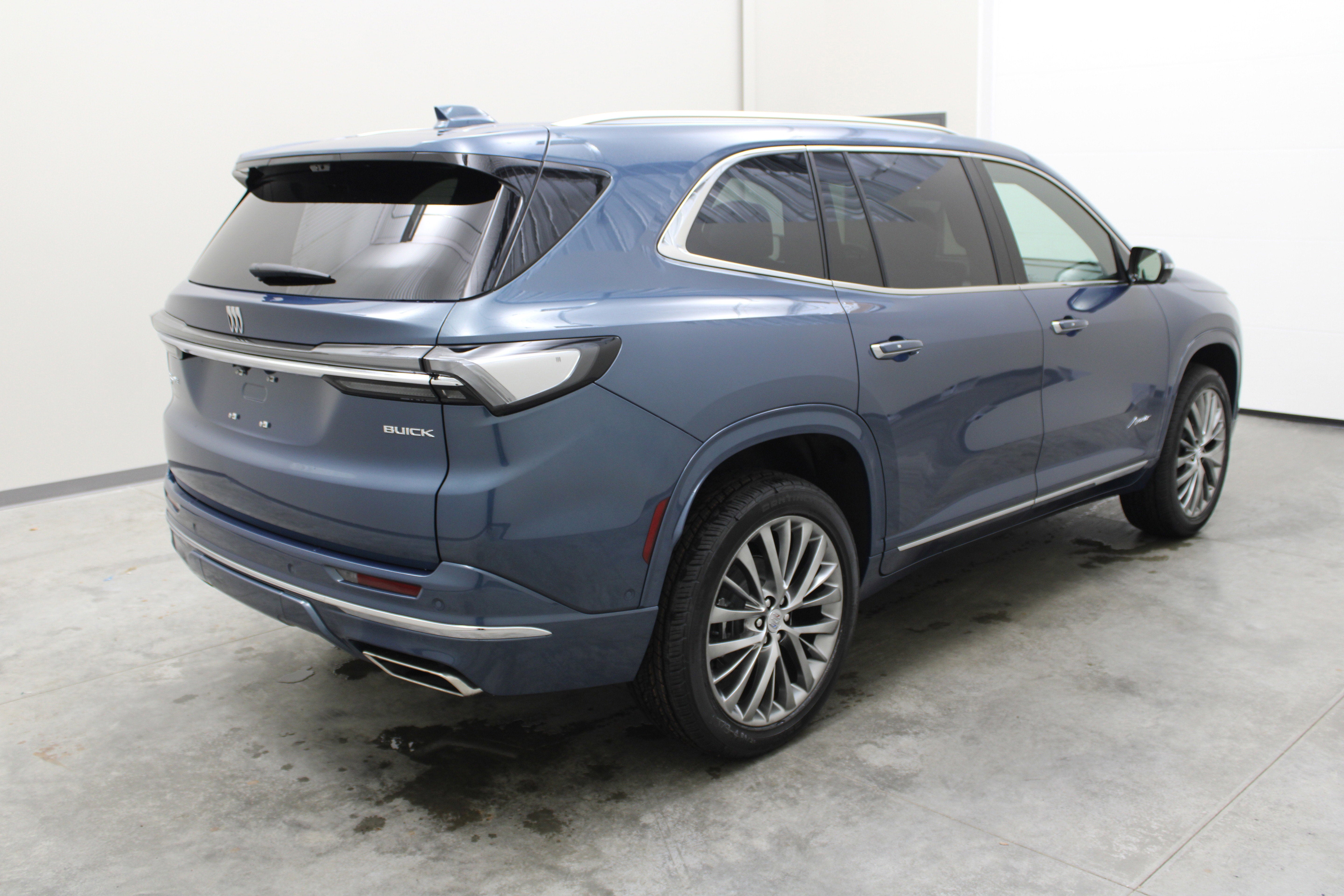 2026 Buick Enclave Avenir - Photo 18