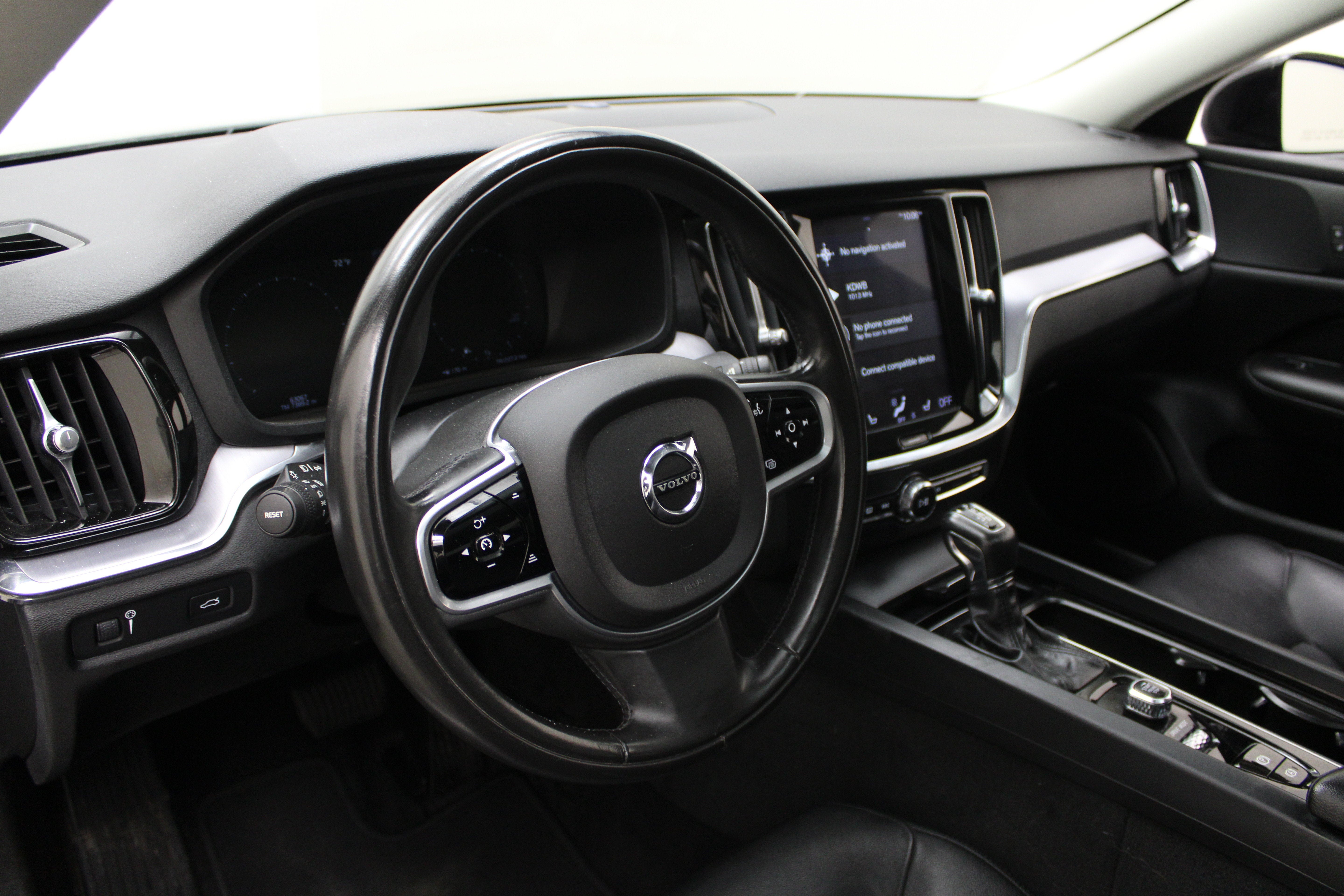 2020 Volvo S60 Momentum