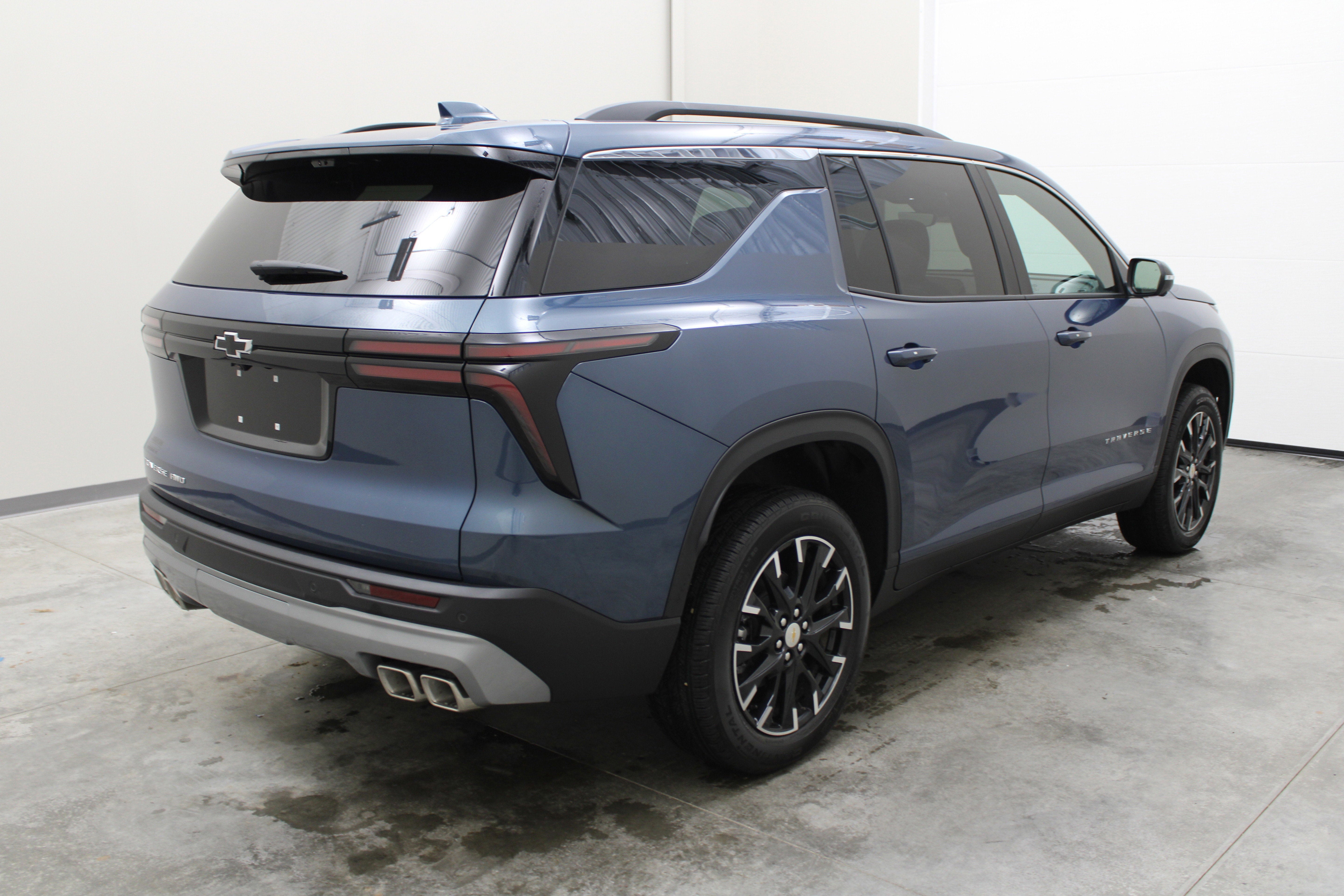 2026 Chevrolet Traverse AWD LT