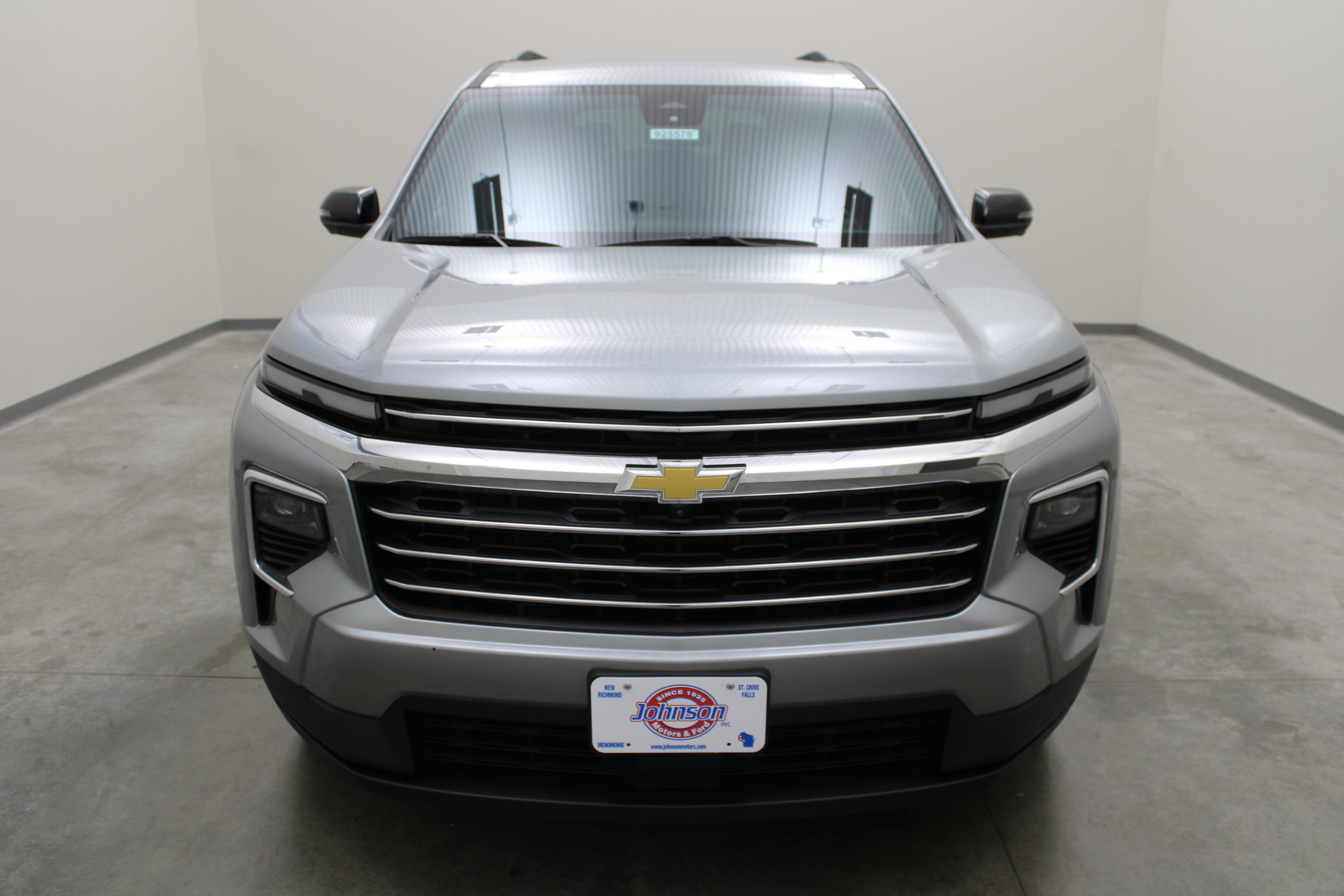 2025 Chevrolet Traverse AWD LT