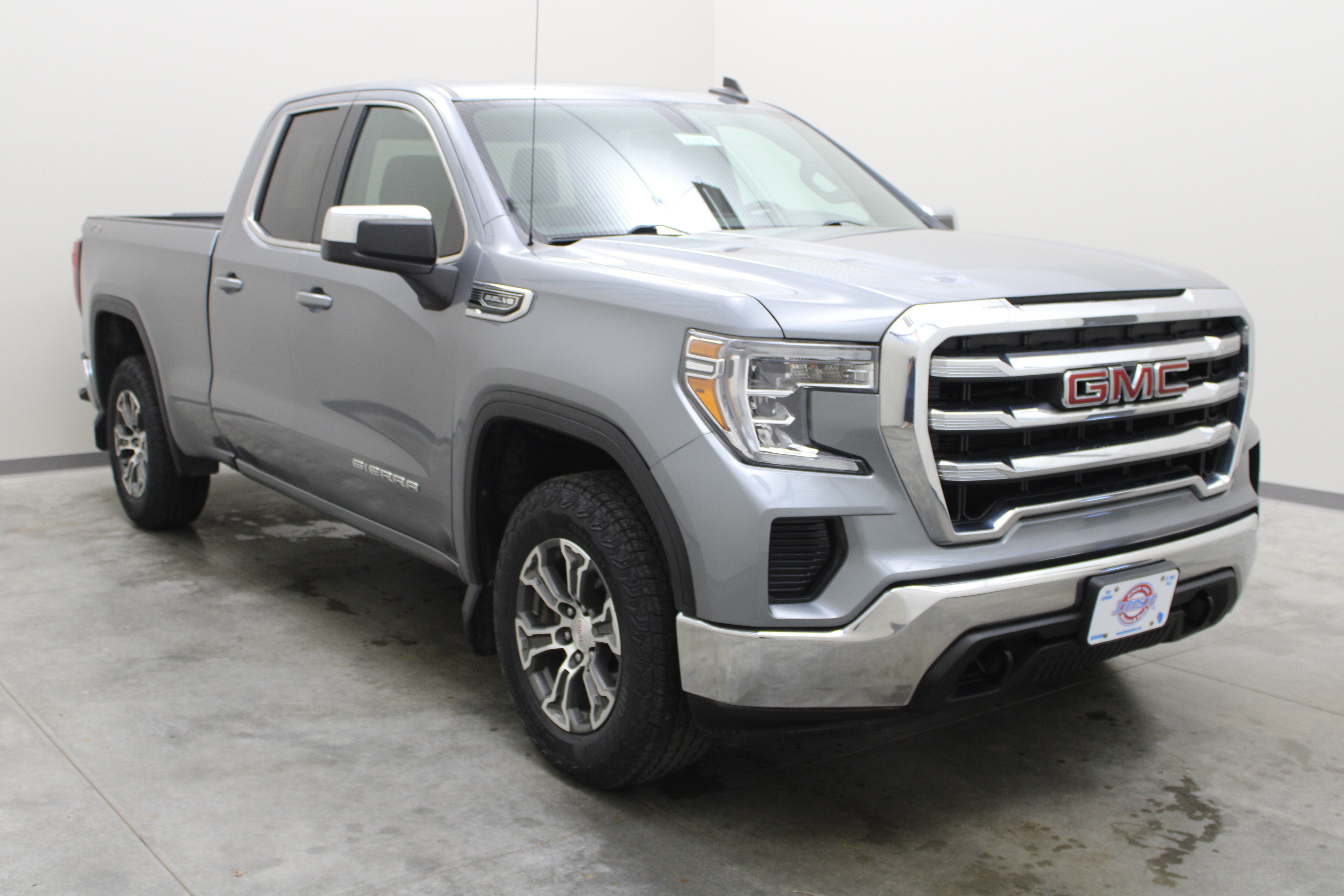 2020 GMC Sierra 1500 SLE