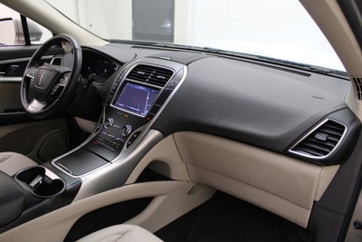 2020 Lincoln Nautilus Standard