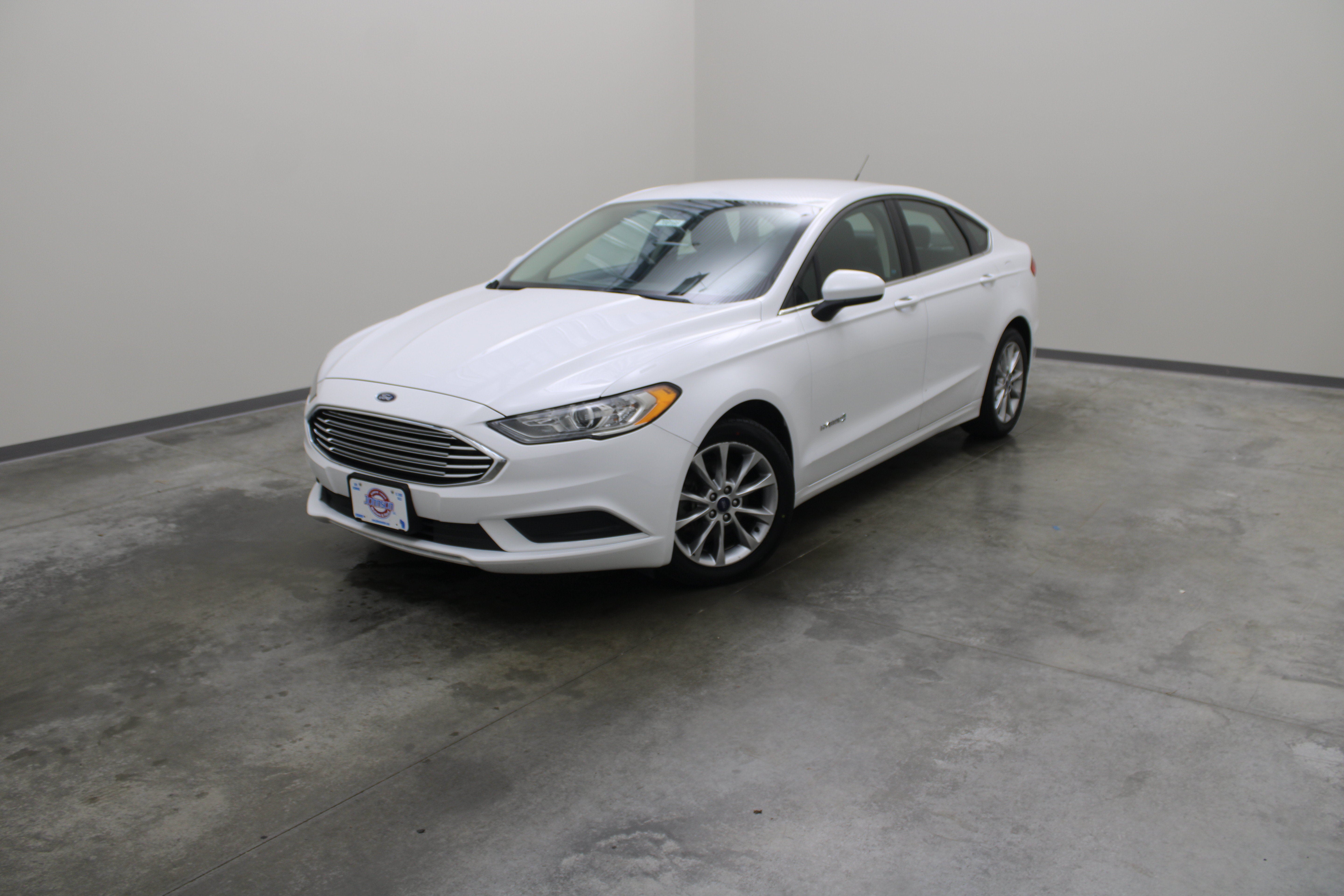 2017 Ford Fusion Hybrid SE