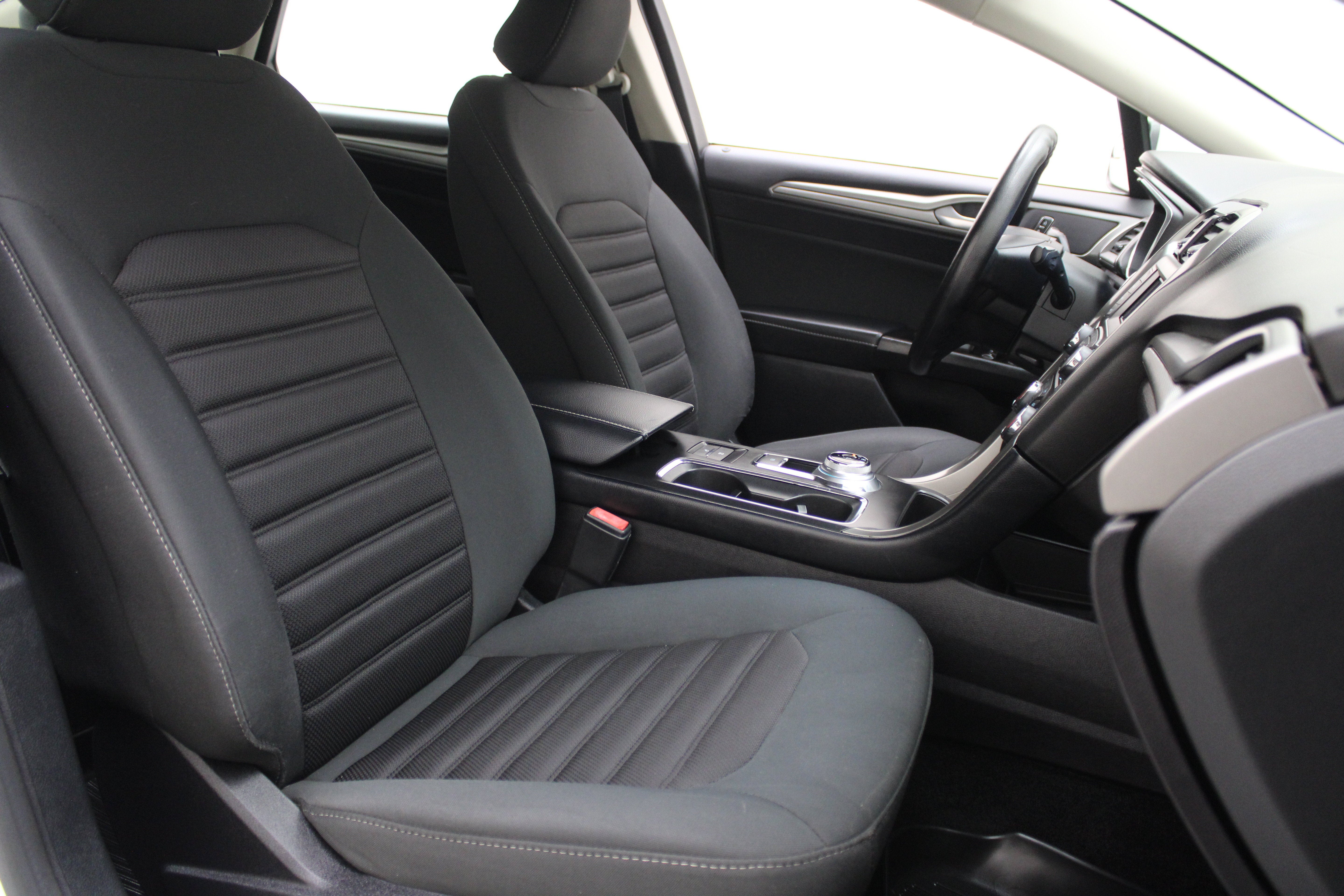 2017 Ford Fusion Hybrid SE