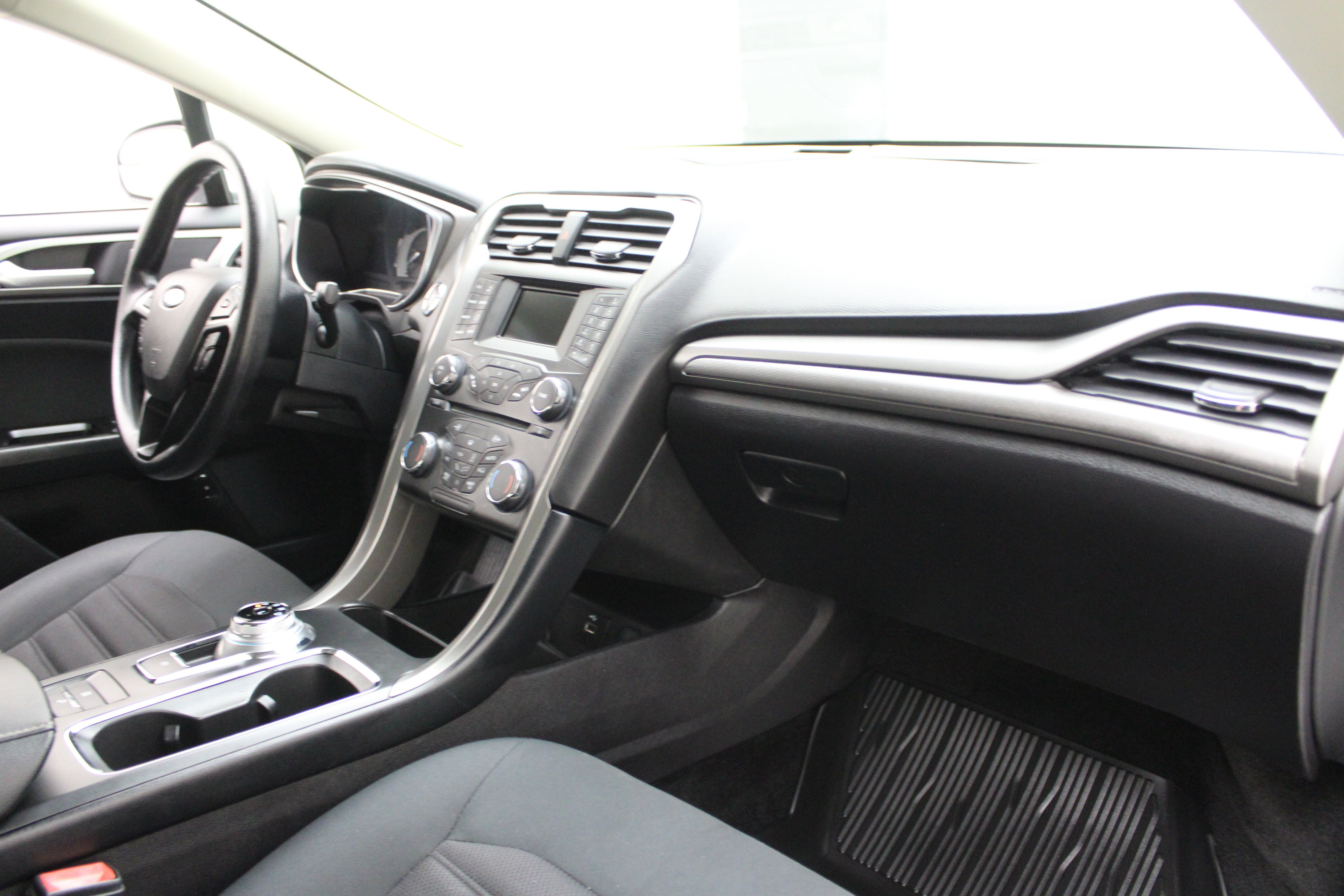 2017 Ford Fusion Hybrid SE