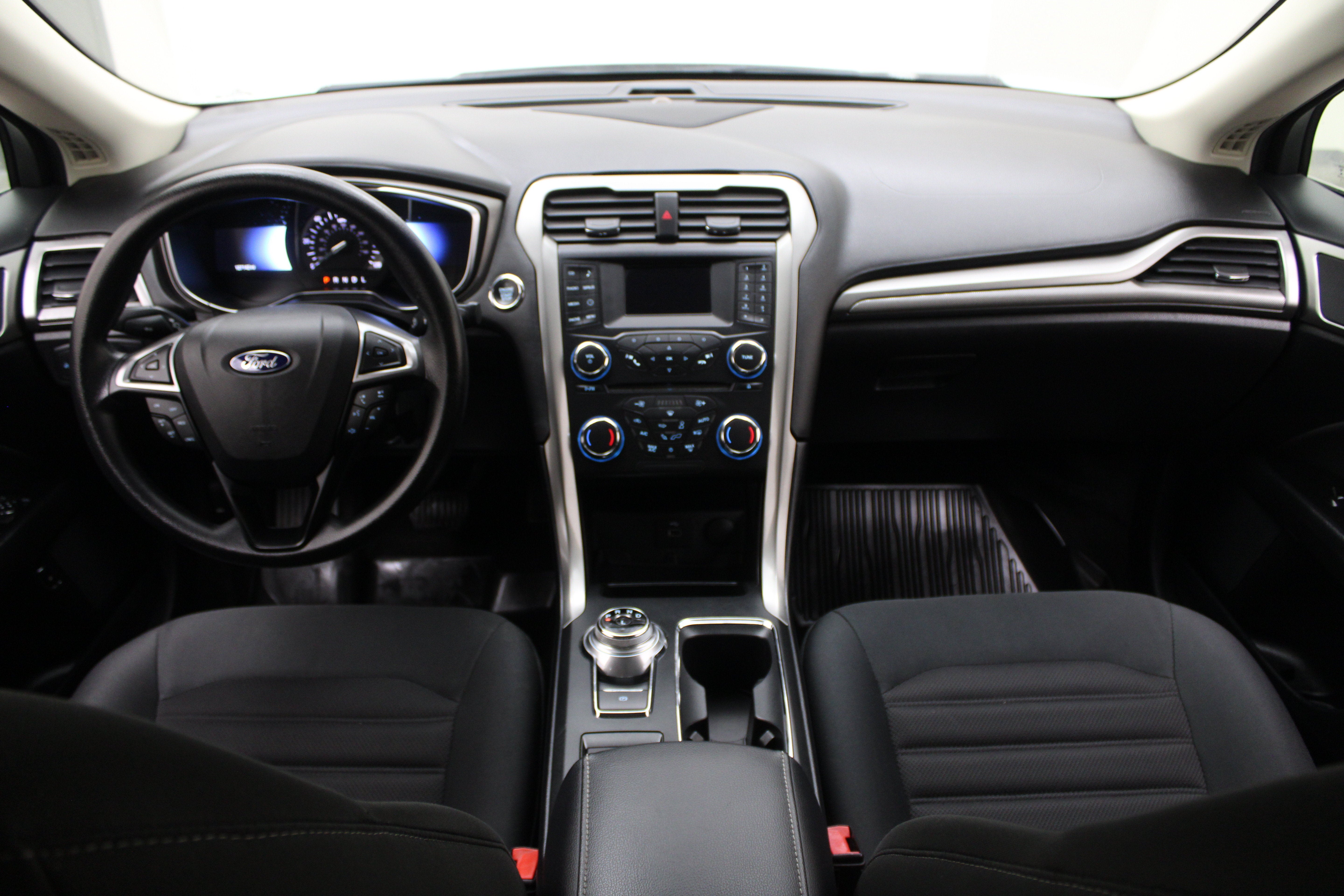 2017 Ford Fusion Hybrid SE