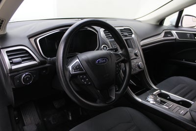 2017 Ford Fusion Hybrid SE