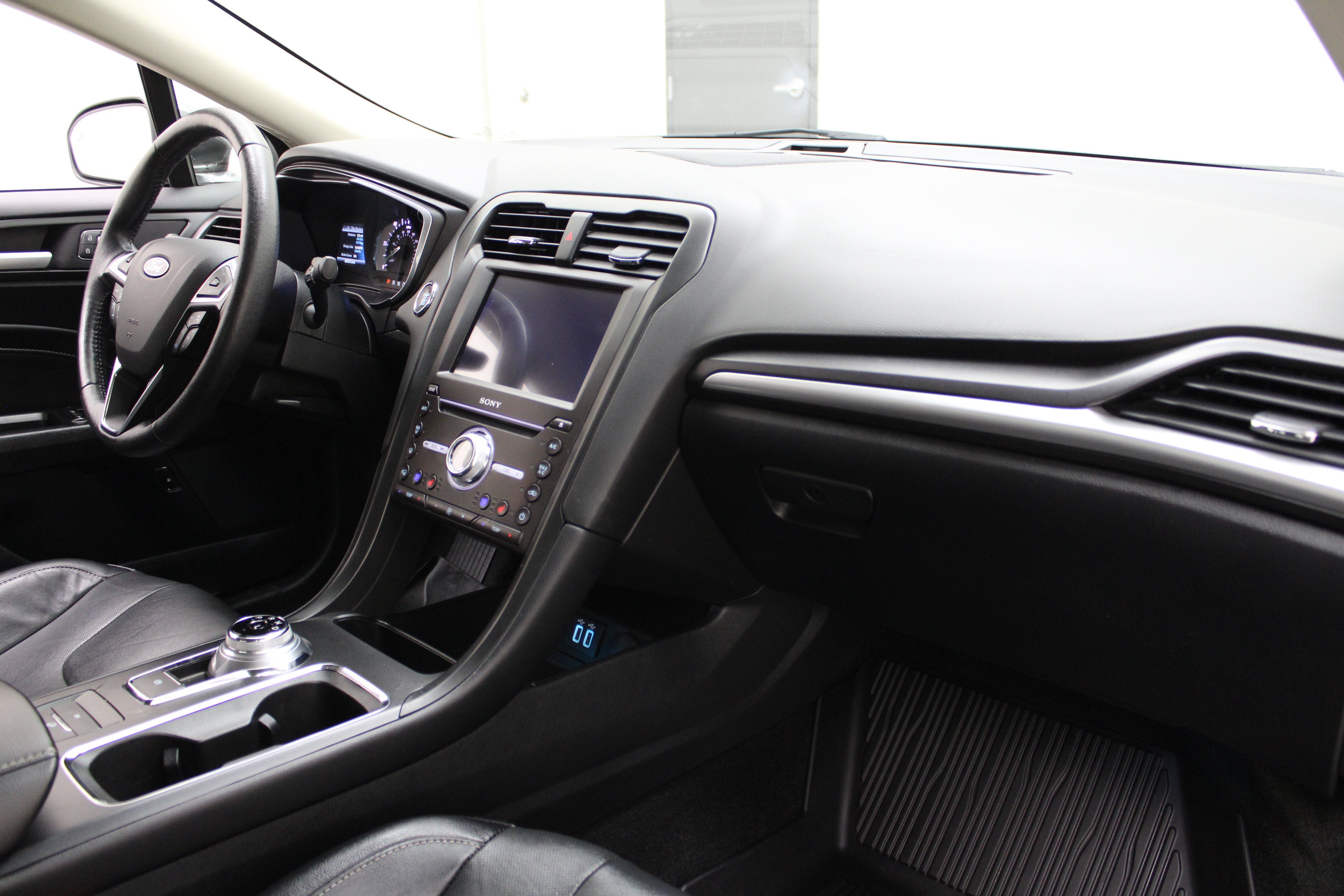 2020 Ford Fusion Plug-In Hybrid Titanium